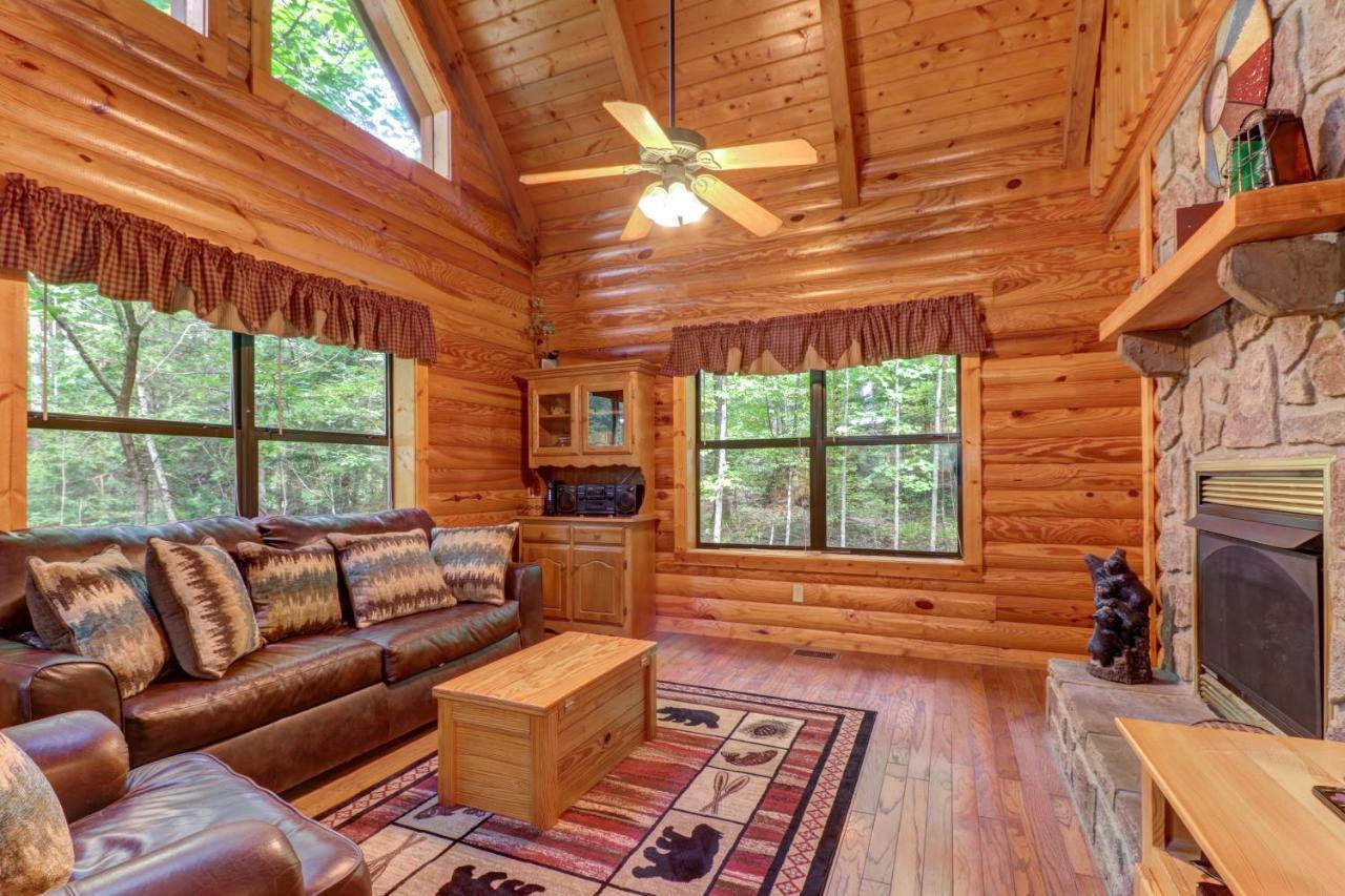 Friendly Bear Cabin Pigeon Forge Kültér fotó