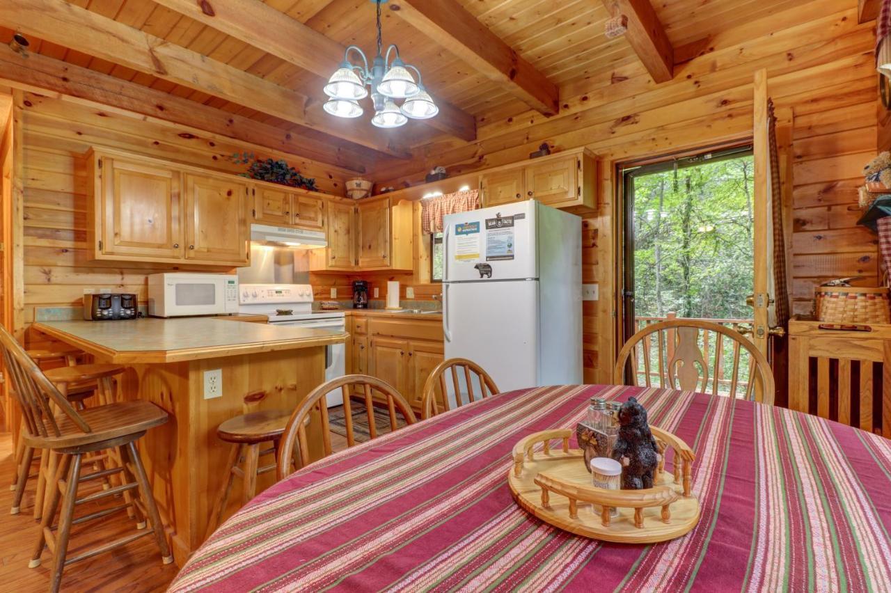 Friendly Bear Cabin Pigeon Forge Kültér fotó